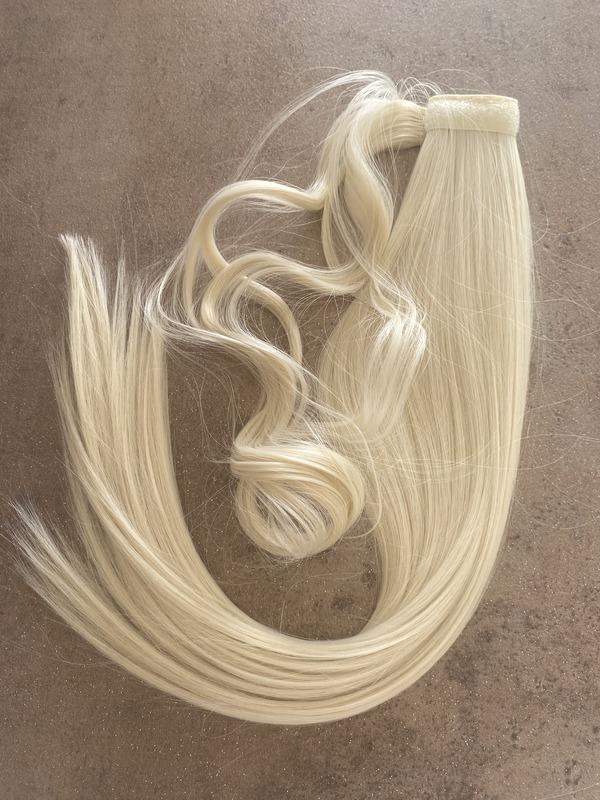 Hamvas(tejfehér) vasalható I. osztályú, egyenes ~55cm szintetikus copf (2)