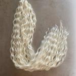 Szintetikus póthaj krémfehér A/1 hullámos 100gr 55cm (12R)