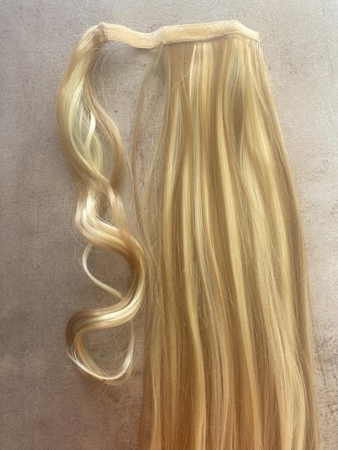 Platina-rezes melíros vasalható I. osztályú egyenes 55-60 cm szintetikus copf (20)