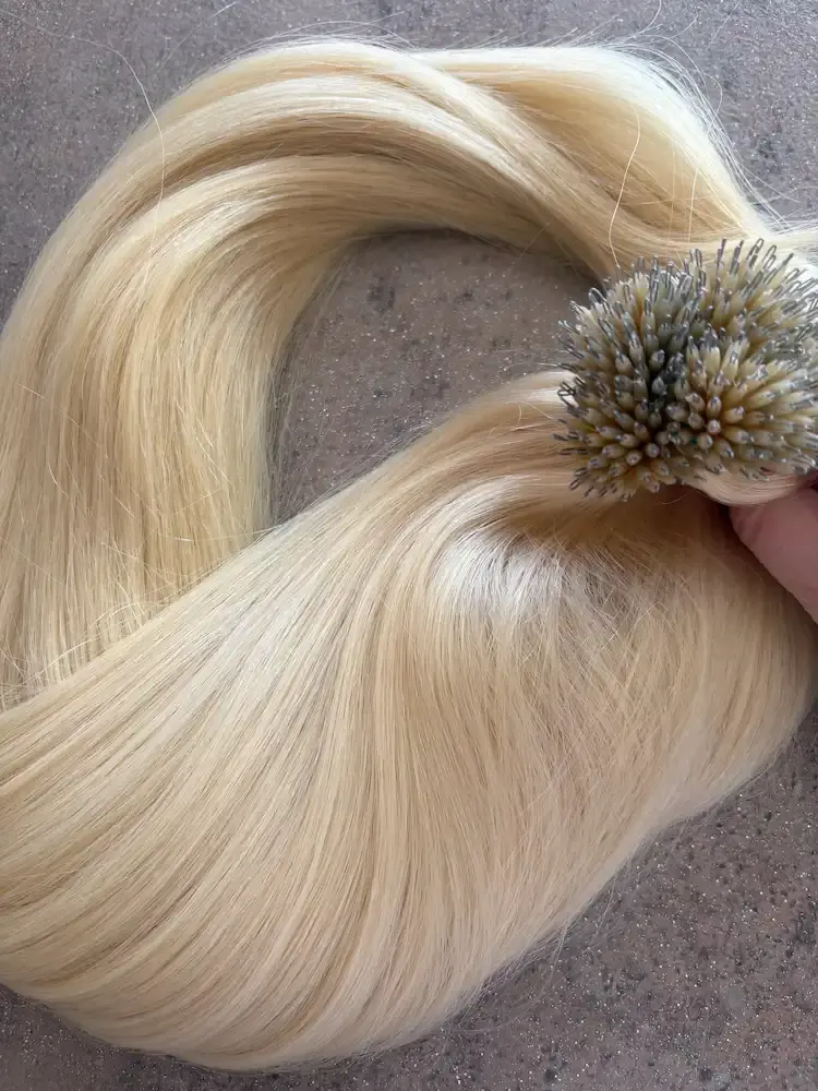 Nano gyűrűre tincsezett hamvas szőke 50-53cm 100% eredeti emberi haj/ 10gr