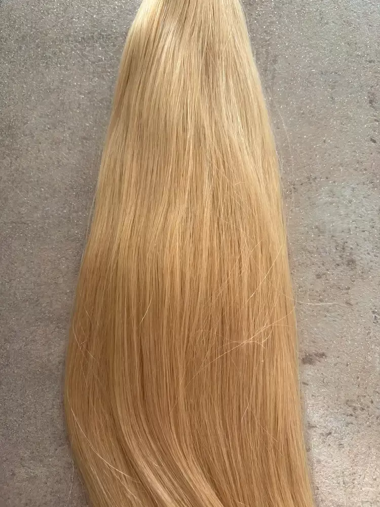 Festett sötét bézs tresszelt 60cm 100% eredeti haj/ 10gr