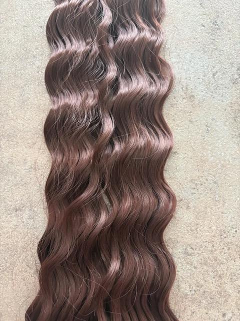 Szintetikus póthaj gesztenye barna hullámos 100gr /70-75cm (16)