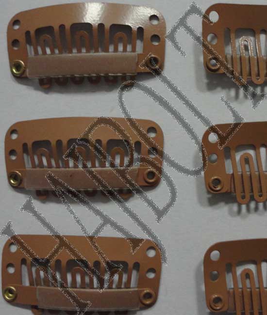 Világosbarna hajcsat csatos hajhoz