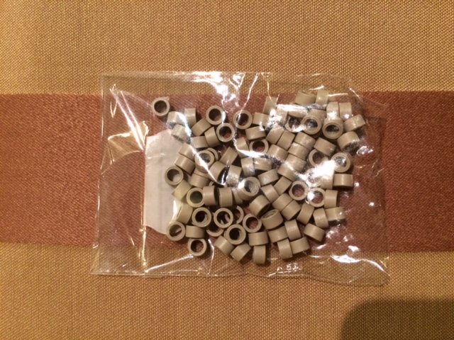 Hamvas szőke szilikon nélküli mikrogyűrű 1000db/4,5mm (6#)