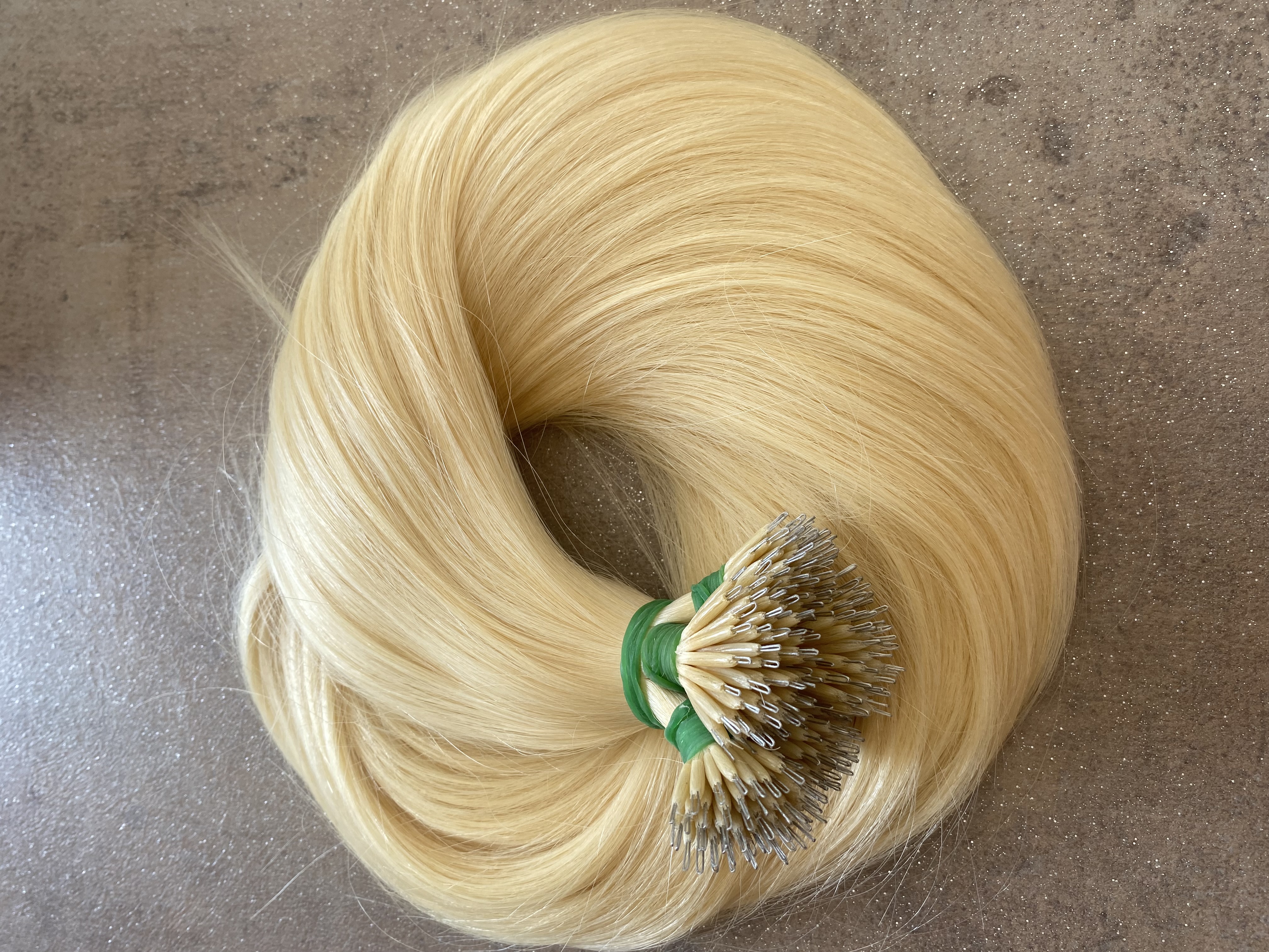 Nano gyűrűre tincsezett platina szőke 50-53cm 100% eredeti emberi haj/ 10gr