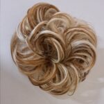 Sötétebb(karamell-világosszőke) melíros szőke hajgumi