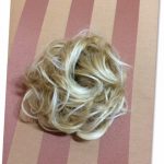 Sötétebb(karamell-világosszőke) melíros szőke hajgumi