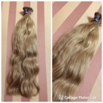 Tincsezett hullámos sötétszőke 60-63cm 100% eredeti emberi haj/ 10gr